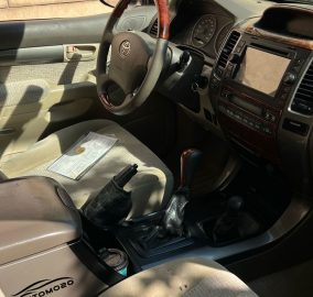 تویوتا پرادو مدل 2008 دو در سفید